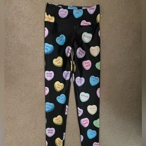 Goldsheep leggings. Chat hearts. Size small.